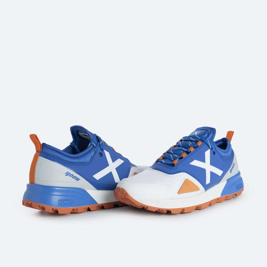 Munich Hook 10 - Hockey  Shoes - Blue and Orange