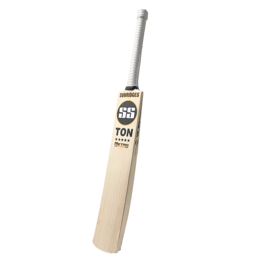 SS Retro Classic 5 Star E.W Cricket Bat - SH + Free SS Matrix Batting Gloves MRH